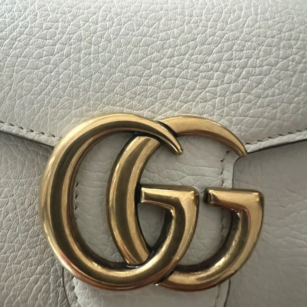 Gucci Ivory Leather Clutch with Gold GG Logo 779776 A7M0T 9522 model❌❌SOLD LOCAL - Picture 9 of 11